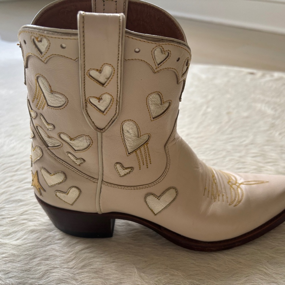 Miron Crosby heart boots